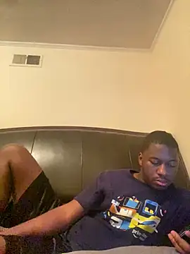 Snapshot of ThickDic28 chatting on June 19, 12:59 am ThickDic28 online show from June 19, 12:59 am