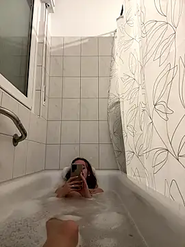 Snapshot of Emilia_Mausi chatting on January 12, 8:03 pm Emilia Mausi online show from January 12, 8:03 pm