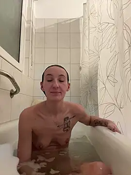 Snapshot of Emilia_Mausi chatting on February 8, 7:50 pm Emilia Mausi online show from February 8, 7:50 pm