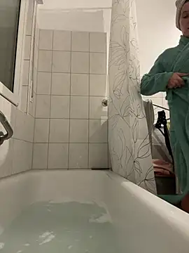 Snapshot of Emilia_Mausi chatting on March 12, 8:26 pm Emilia Mausi online show from March 12, 8:26 pm