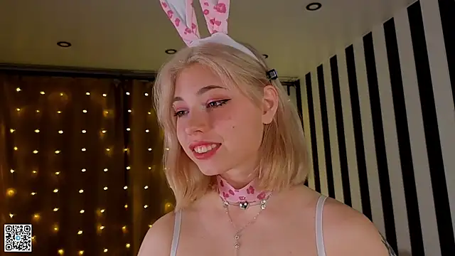 SibleyDurborow online show from November 26, 4:13 am