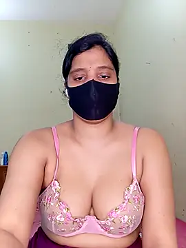 Rose-luckey online show from March 10, 1:16 pm