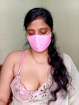 Snapshot of Rose-luckey chatting on May 12, 2:14 pm Rose-luckey online show from May 12, 2:14 pm