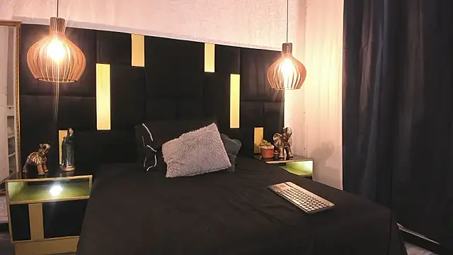 Lucio  Fox online show from February 15, 12:36 pm