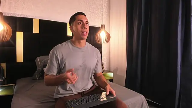 Lucio  Fox online show from April 29, 11:36 am