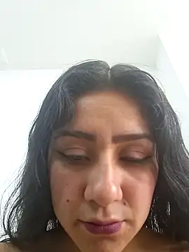 Snapshot of CAROLINE__07 chatting on November 27, 12:29 pm CAROLINE 07 online show from November 27, 12:29 pm