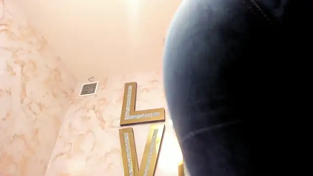 naughty milf4u  online show from February 7, 1:09 am