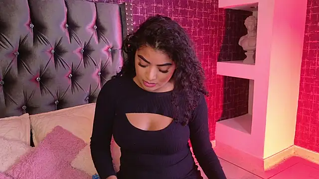 Carly Monroe  online show from September 10, 10:10 pm