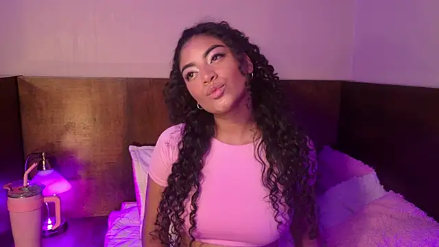 Carly Monroe  online show from October 8, 10:29 pm