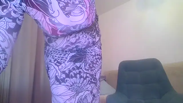 Sweetmurrr online show from May 7, 2:11 pm
