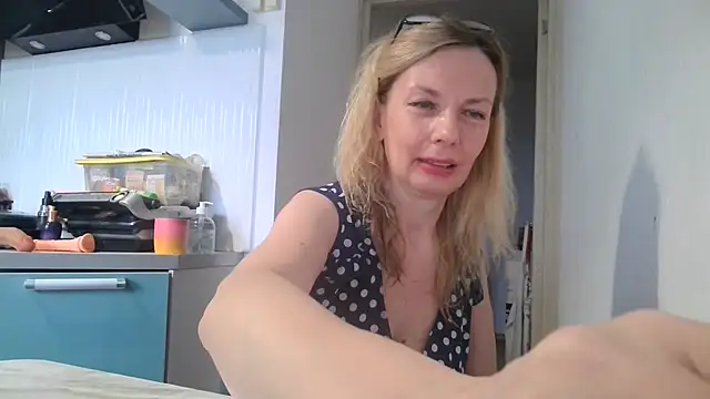 Sweetmurrr online show from June 14, 2:35 am