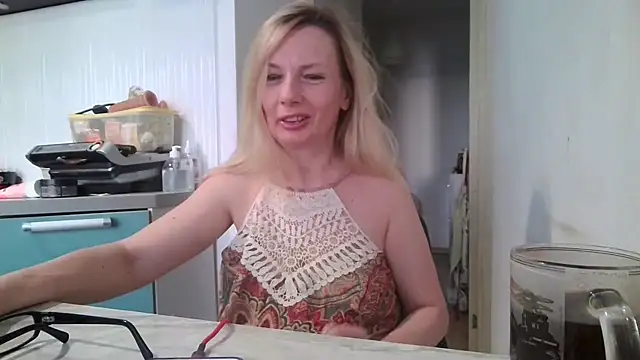 Sweetmurrr online show from June 26, 2:05 am
