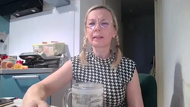 Sweetmurrr online show from August 1, 1:38 am