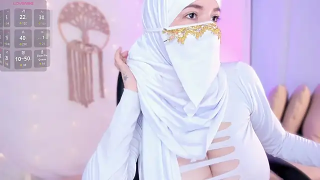 Snapshot of salma_isawwii chatting on October 16, 2:18 pm salma isawwii online show from October 16, 2:18 pm
