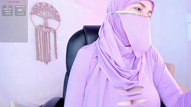 Snapshot of salma_isawwii chatting on October 21, 2:07 pm salma isawwii online show from October 21, 2:07 pm