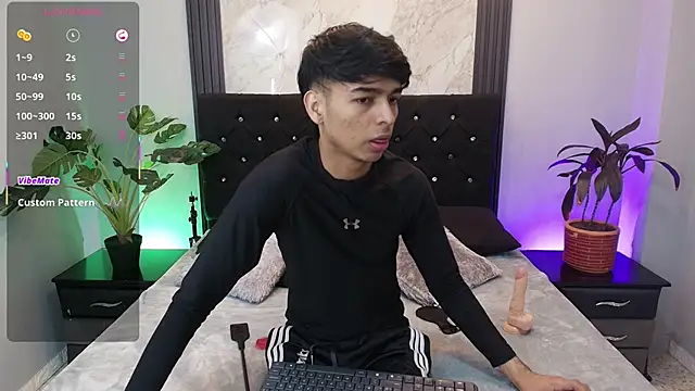 OnlyJos online show from November 5, 7:36 pm