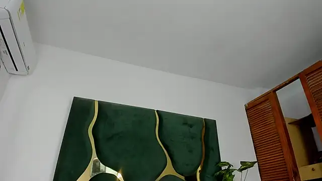 Snapshot of noa_roseasm chatting on July 24, 9:02 pm noa roseasm online show from July 24, 9:02 pm
