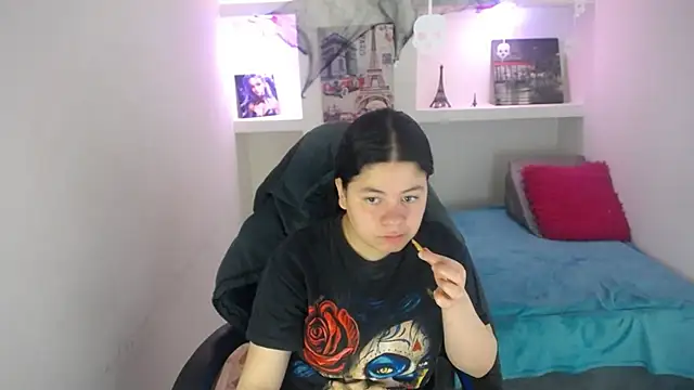 Snapshot of greiccy_20 chatting on October 31, 4:46 am greiccy 20 online show from October 31, 4:46 am