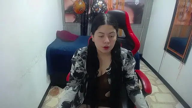 Snapshot of greiccy_20 chatting on October 31, 9:05 pm greiccy 20 online show from October 31, 9:05 pm