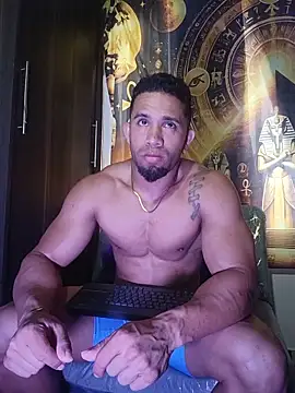 Snapshot of Massimo_Cruz chatting on June 11, 12:58 pm Massimo Cruz online show from June 11, 12:58 pm