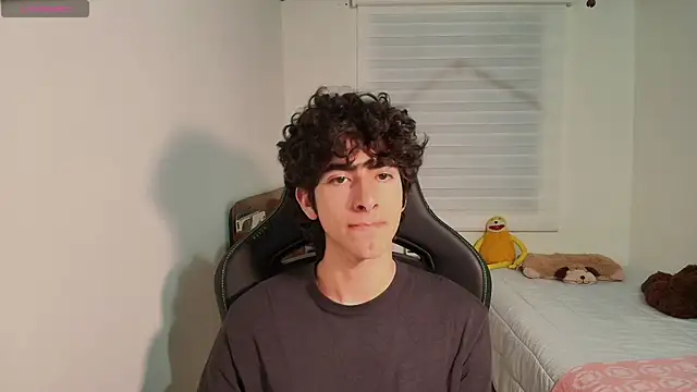 Snapshot of Nude_Boy18 chatting on June 17, 3:20 am Nude Boy18 online show from June 17, 3:20 am