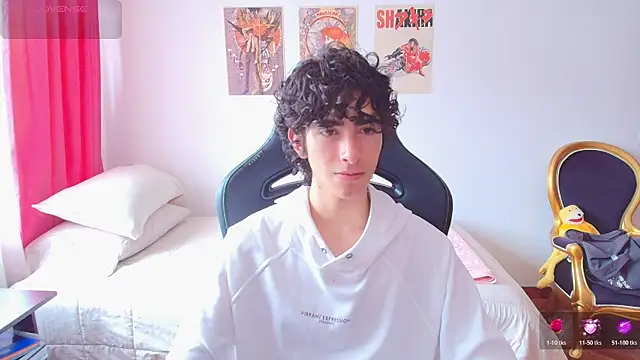 Snapshot of Nude_Boy18 chatting on August 5, 6:55 pm Nude Boy18 online show from August 5, 6:55 pm