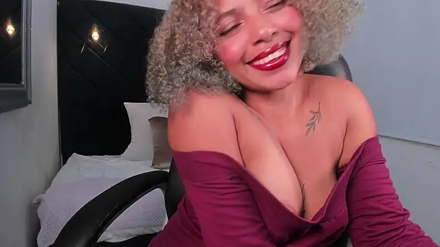 momo ayasse online show from February 2, 3:27 am