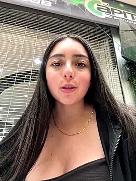 Dulce 1408 online show from November 11, 8:42 pm