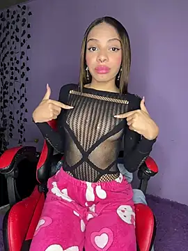 yumi hanna online show from February 19, 11:34 pm