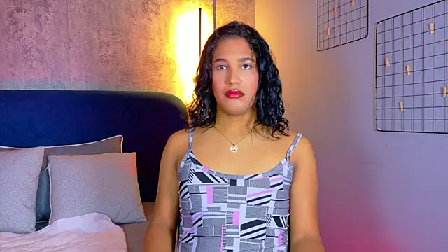 isabellaho1317 online show from October 25, 8:25 pm