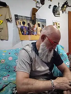 Snapshot of barbaszztop chatting on May 19, 5:25 am barbaszztop online show from May 19, 5:25 am