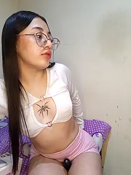 Snapshot of StefaniaFoxx_ chatting on May 7, 5:24 am StefaniaFoxx online show from May 7, 5:24 am