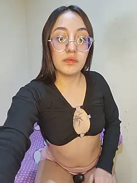 Snapshot of StefaniaFoxx_ chatting on May 14, 5:36 am StefaniaFoxx online show from May 14, 5:36 am