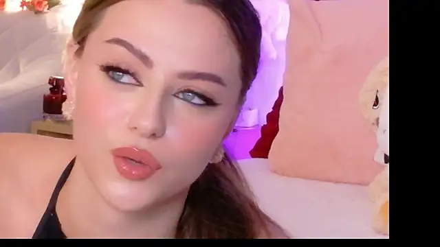 Sienna Voss online show from October 22, 8:41 pm