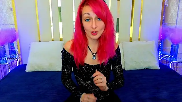 BrandyBloom online show from December 1, 8:14 pm