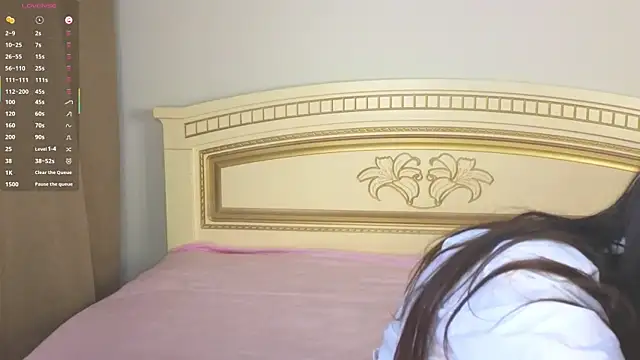 SoftieDream online show from December 15, 6:17 am