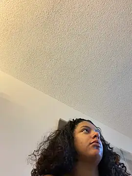 Snapshot of allybluee777 chatting on January 16, 12:20 pm allybluee777 online show from January 16, 12:20 pm