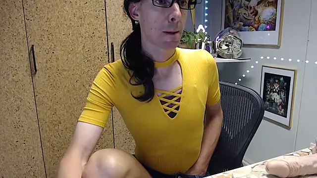 Snapshot of sakiramissy chatting on June 10, 6:01 am sakiramissy online show from June 10, 6:01 am