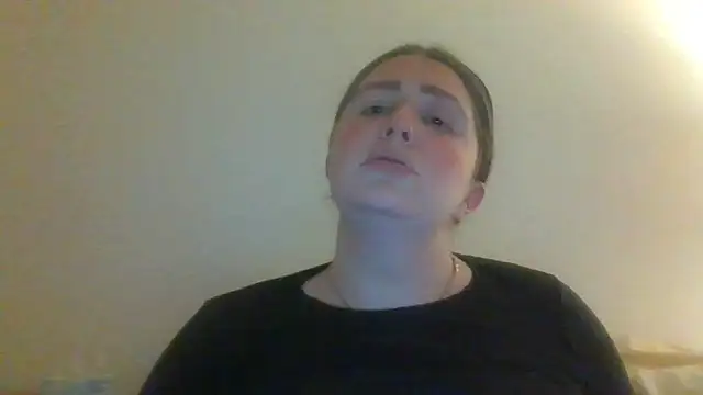 Snapshot of CherryJuneExperience chatting on December 15, 12:59 am CherryJuneExperience online show from December 15, 12:59 am