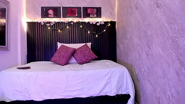 dark  nymph online show from September 24, 11:46 am