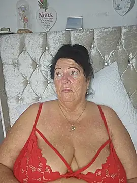 Snapshot of Angeldelightt chatting on October 15, 8:47 am Angeldelightt online show from October 15, 8:47 am