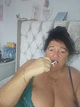 Snapshot of Angeldelightt chatting on October 16, 1:34 pm Angeldelightt online show from October 16, 1:34 pm