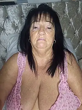 Snapshot of Angeldelightt chatting on November 21, 9:13 pm Angeldelightt online show from November 21, 9:13 pm