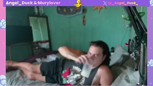Angel Duck online show from April 30, 4:24 pm