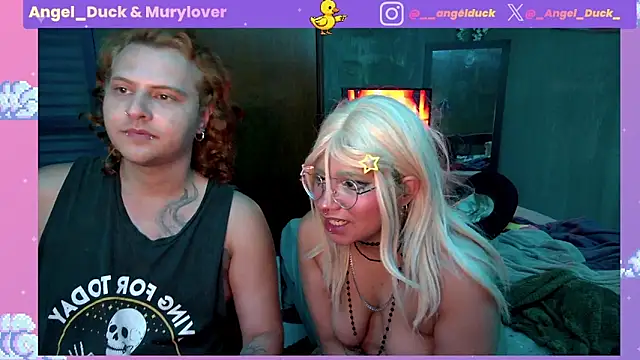 Angel Duck online show from June 8, 1:28 am