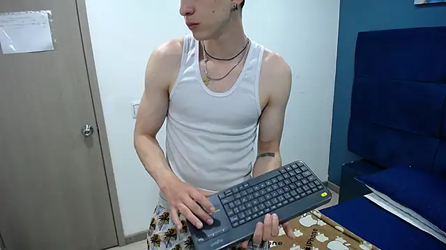 Jheampiiero online show from October 17, 2:30 pm