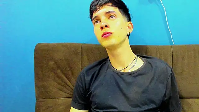 Jheampiiero online show from December 15, 1:48 pm