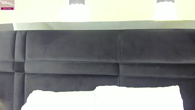 Snapshot of CarolineLee_ chatting on June 26, 10:36 pm CarolineLee online show from June 26, 10:36 pm