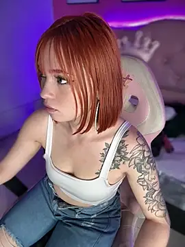 Snapshot of Alysson_LS chatting on September 17, 3:41 am Alysson LS online show from September 17, 3:41 am