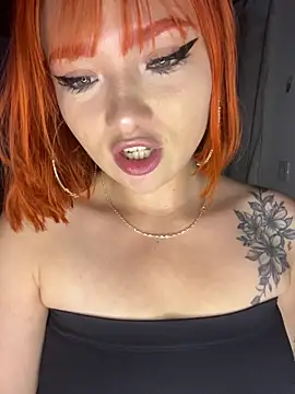 Snapshot of Alysson_LS chatting on November 18, 2:17 am Alysson LS online show from November 18, 2:17 am